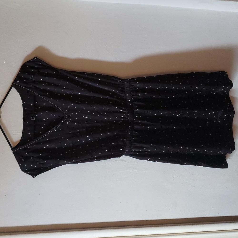 H&M | Black S/S Starburst Dress | 4 | NWOT
